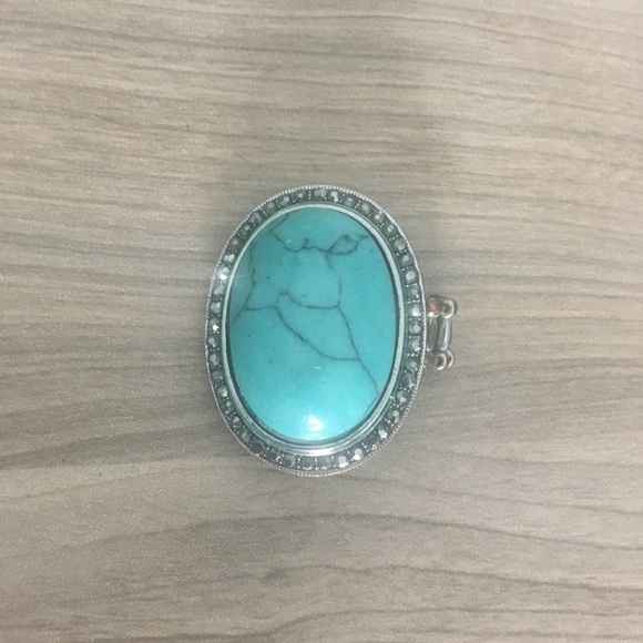 Large Turquoise Ring - Picture 2 of 3